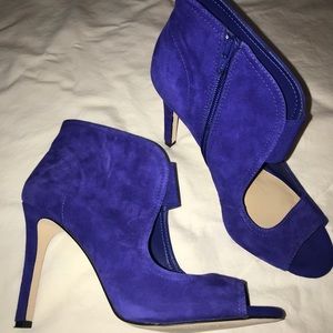 Gianni Bini Blue Suede Pumps Size 8.5